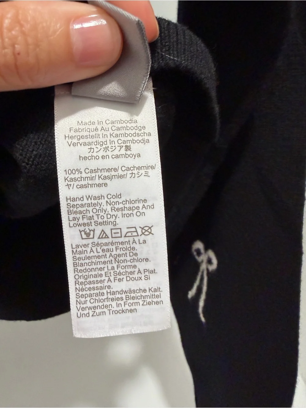 NEW J. Crew Perfect cashmere crewneck sweater black ivory bows print XS CO585